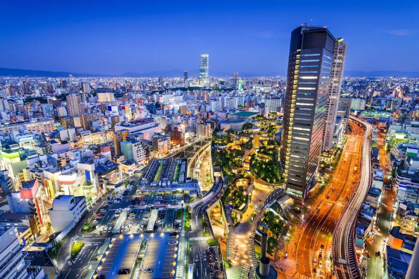 Grandi日本橋 Apartment Osaka Bagian luar foto