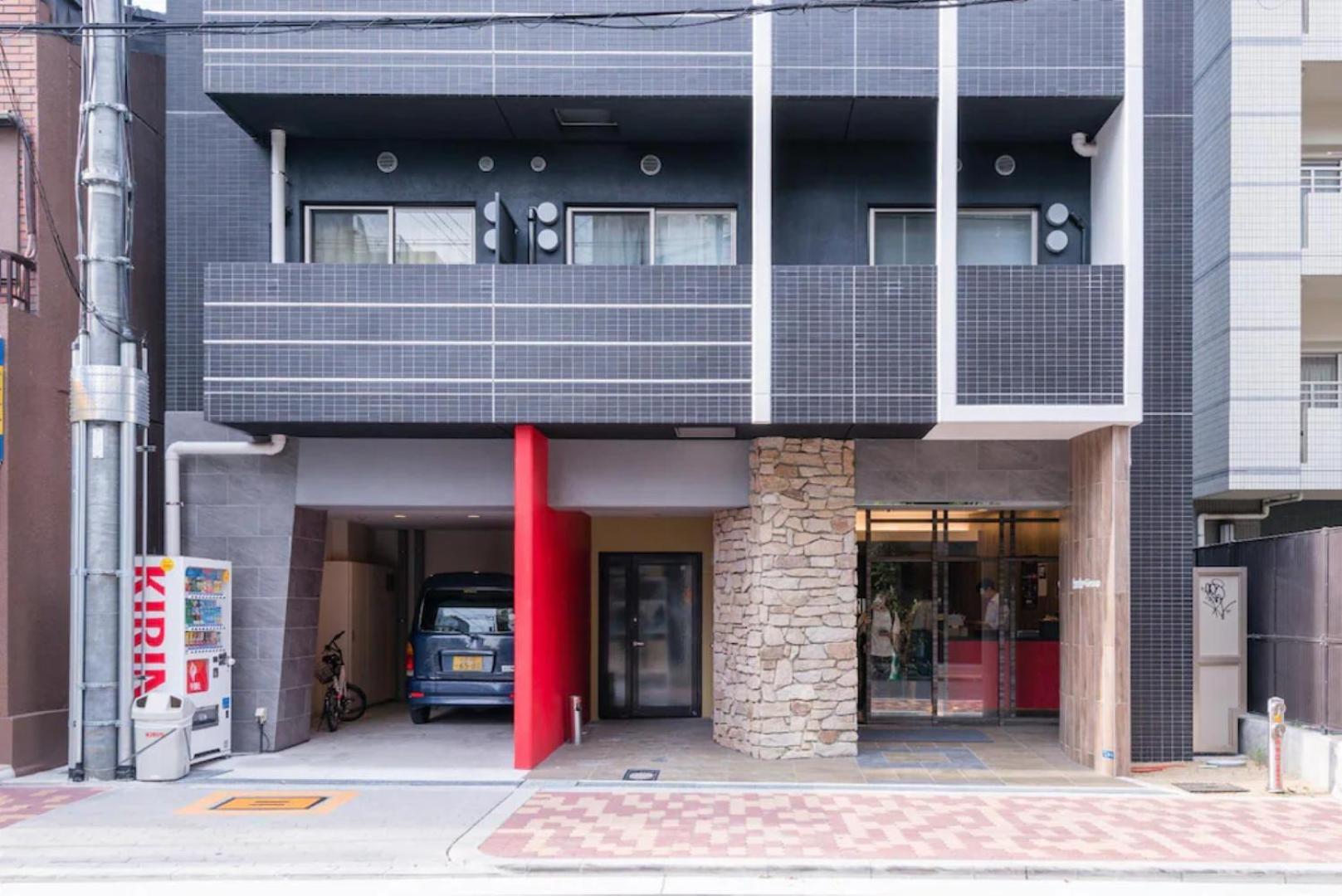 Grandi日本橋 Apartment Osaka Bagian luar foto